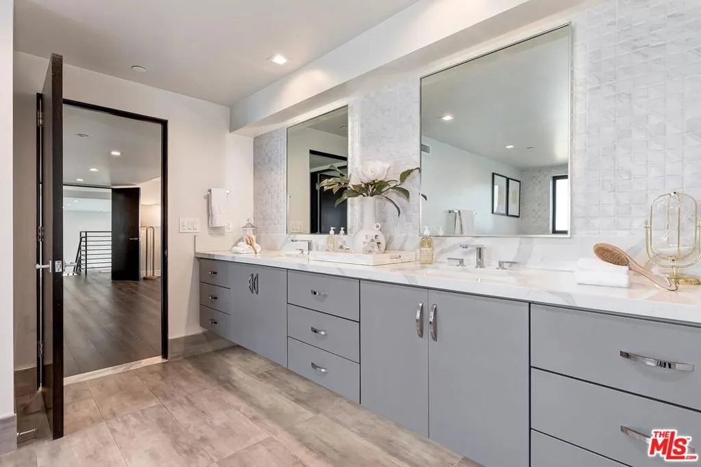 1839 Pandora Avenue Ph, Los Angeles, California 90025 home-pic-31